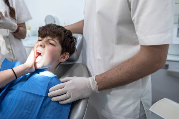 Best Emergency Tooth Extraction in Dry Run, OH